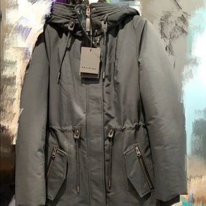 Brand new Mackage Beckah Down parka size XS